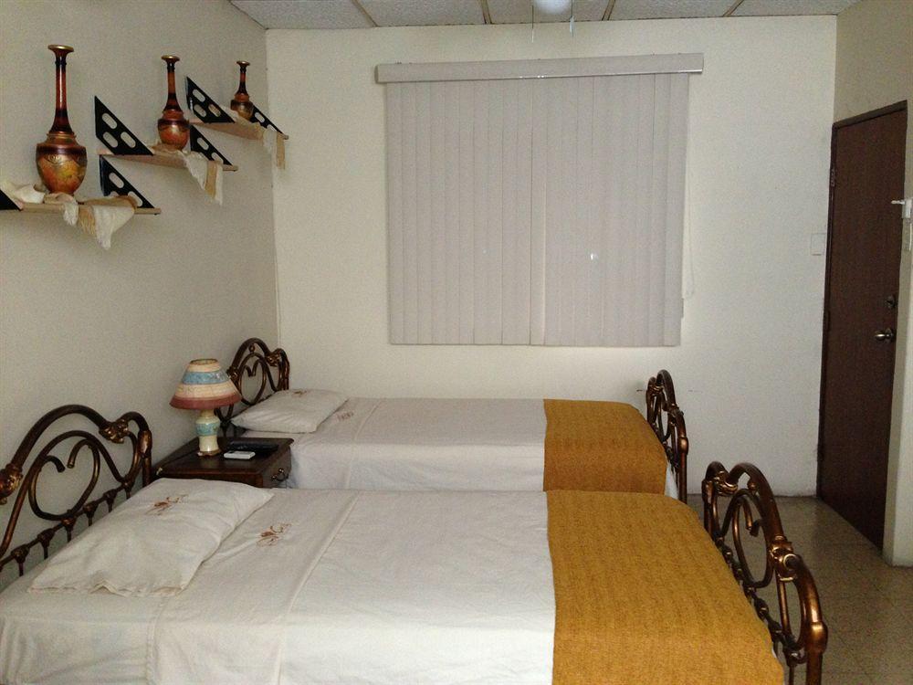 El Patio Suites II Guayaquil Buitenkant foto