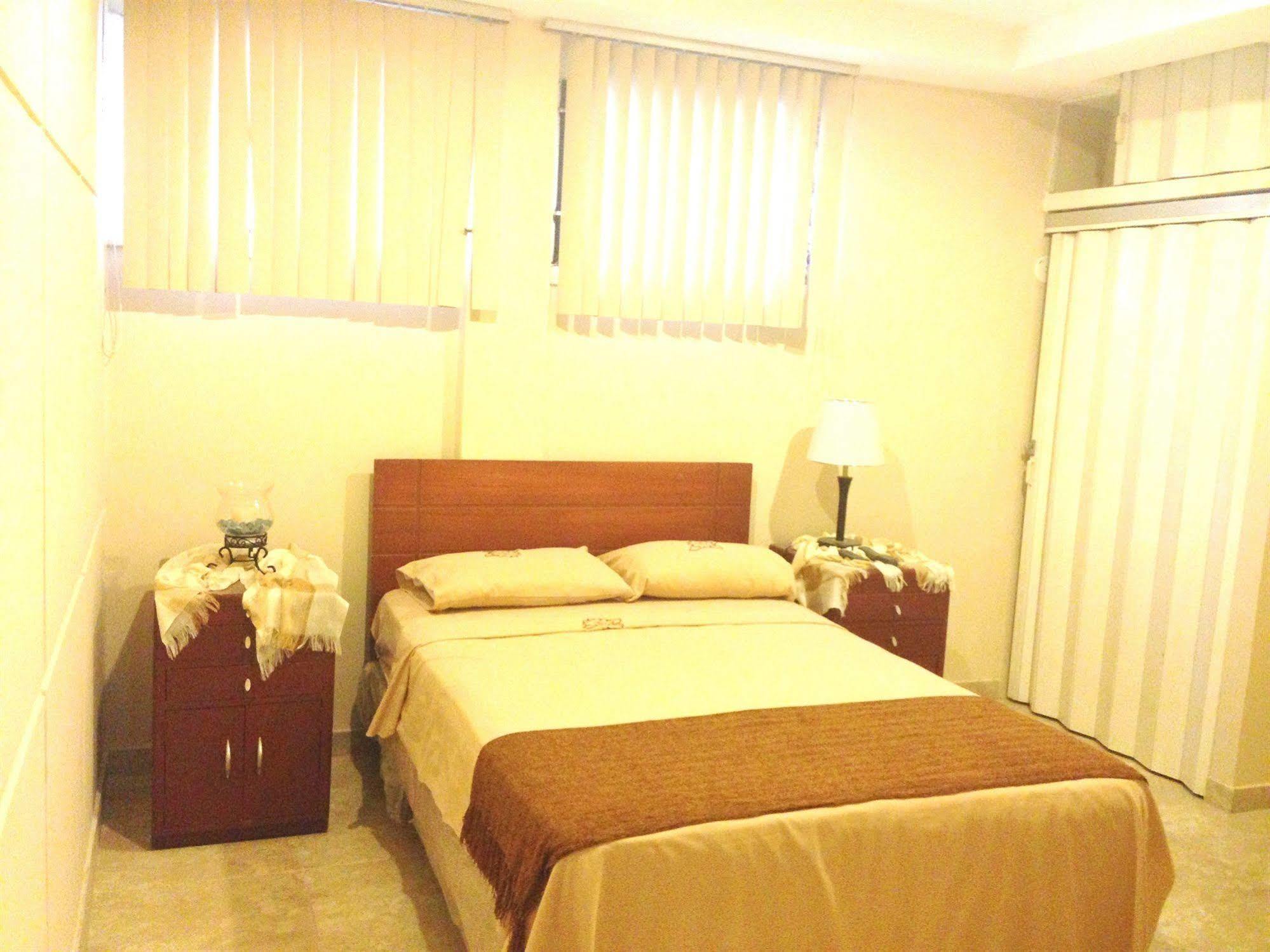 El Patio Suites II Guayaquil Buitenkant foto