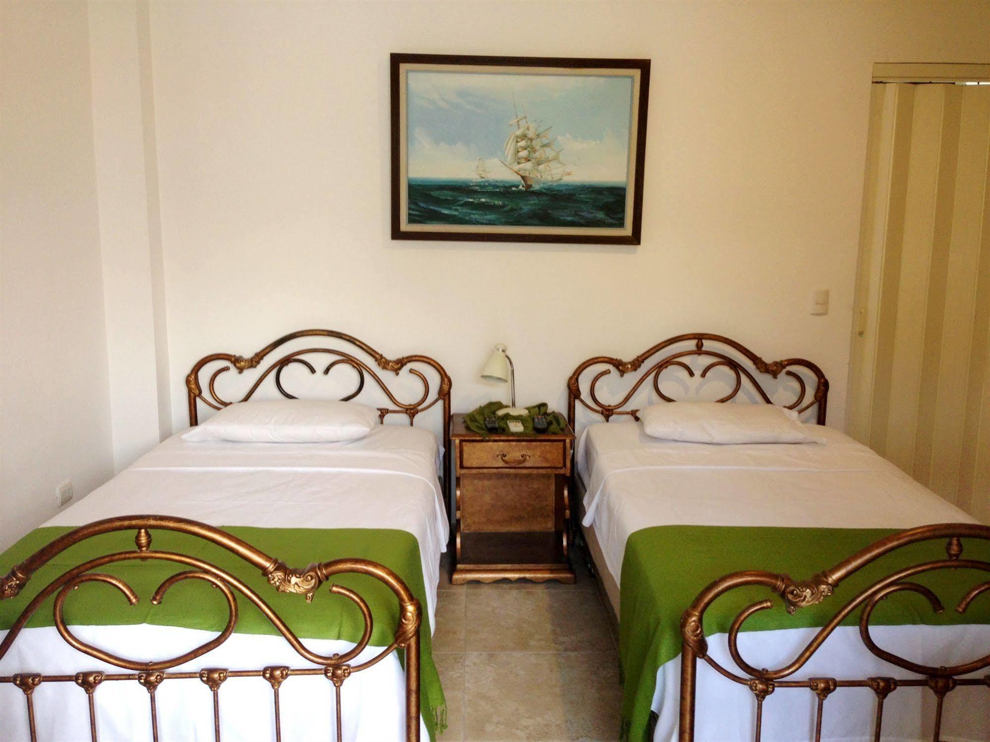 El Patio Suites II Guayaquil Buitenkant foto